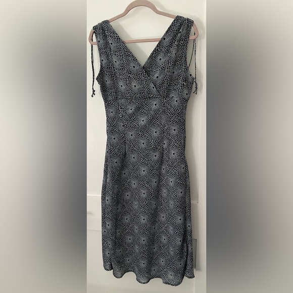 NWT Jessica floral navy blue Patterned Dress size 8P - Picture 11 of 14